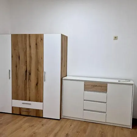 Ваканционна къща Ray Seaview Guest House. уютный домик в варне