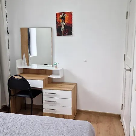 Ray Seaview Guest House. уютный домик в варне Holiday home *