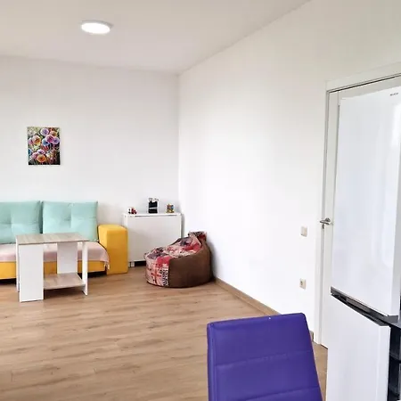 Ray Seaview Guest House. уютный домик в варне