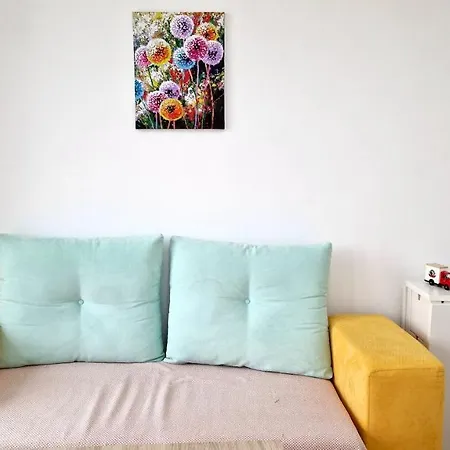 Ray Seaview Guest House. уютный домик в варне *
