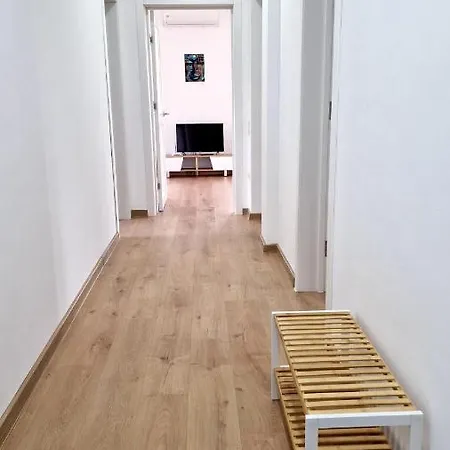 Ray Seaview Guest House. уютный домик в варне *