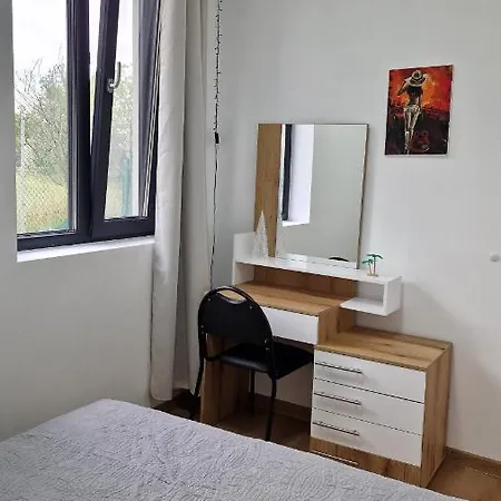 Ray Seaview Guest House. уютный домик в варне * Varna